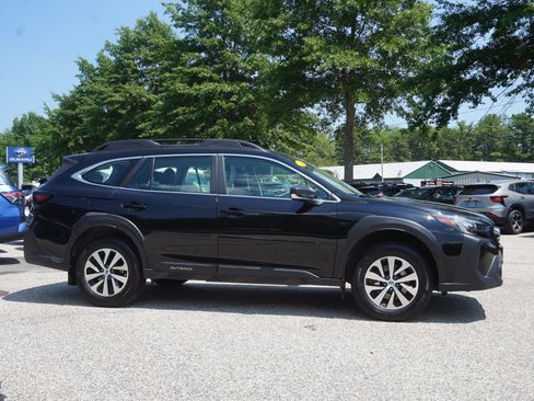Used 2024 Subaru Outback AWD/4WD image 4