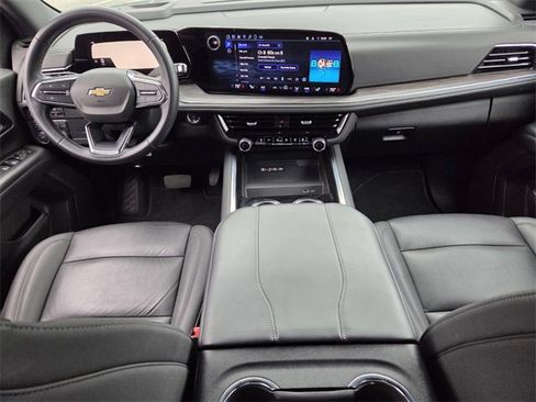 Certified 2025 Chevrolet Tahoe LT image 17