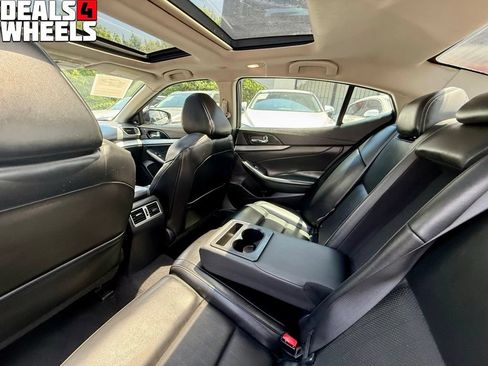 Used 2017 Nissan Maxima 3.5 SL FWD image 32