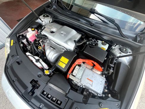 Used 2013 Lexus ES 300h image 36
