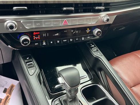 Certified 2024 Kia Telluride EX w/ EX Captain's Chair Package image 20