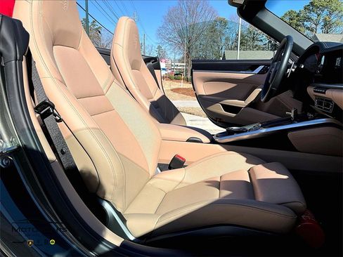 Used 2024 Porsche 911 Carrera image 9