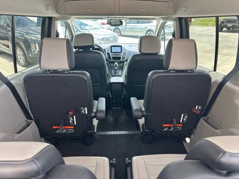 Used 2019 Ford Transit Connect XLT w/ XLT Premium Package FWD image 40