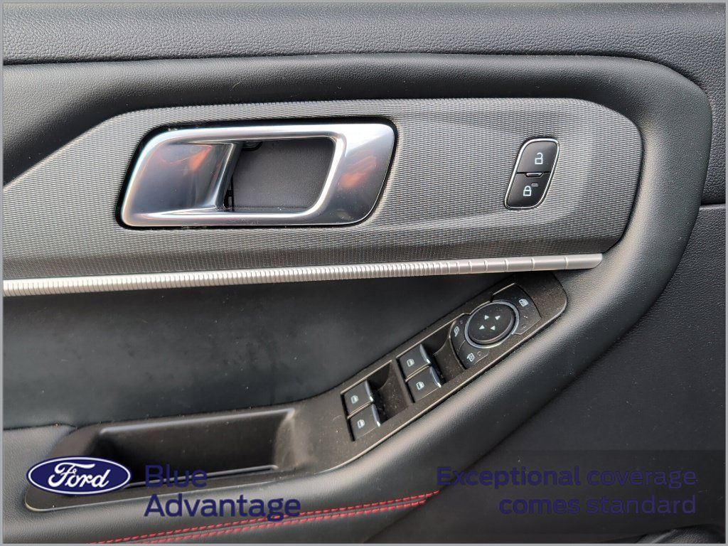 Used 2025 Ford Explorer ST-Line RWD image 12