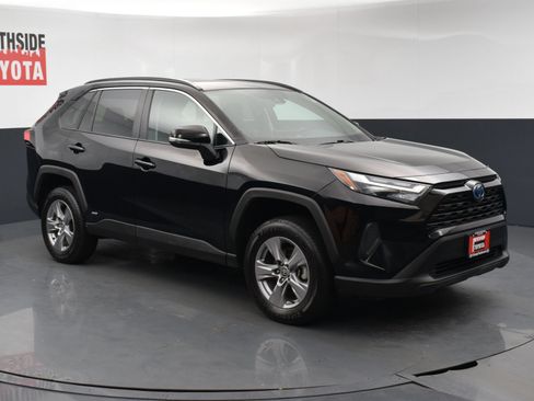 Used 2023 Toyota RAV4 XLE w/ Convenience Package AWD/4WD image 6