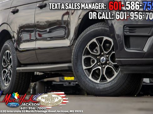 Used 2024 Ford Expedition XLT image 2