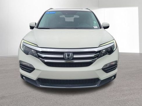 Used 2018 Honda Pilot Touring image 18