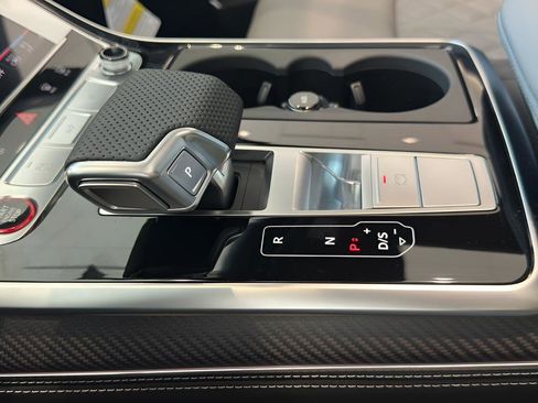 New 2026 Audi SQ7 Prestige image 30