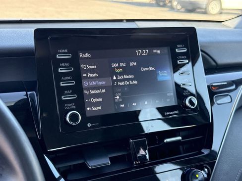 Used 2024 Toyota Camry SE image 20