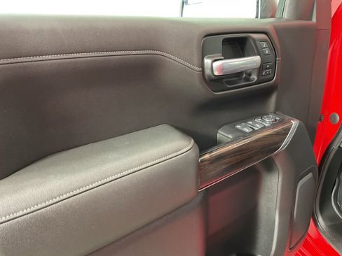 Used 2021 GMC Sierra 1500 SLT image 17