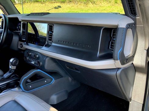 Used 2022 Ford Bronco Wildtrak AWD/4WD image 15