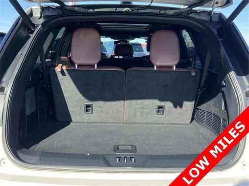 Used 2025 Lincoln Aviator Reserve w/ Illumination Package image 5