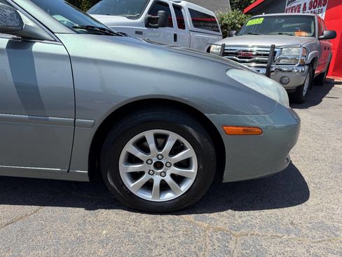 Used 2003 Lexus ES 330 image 12