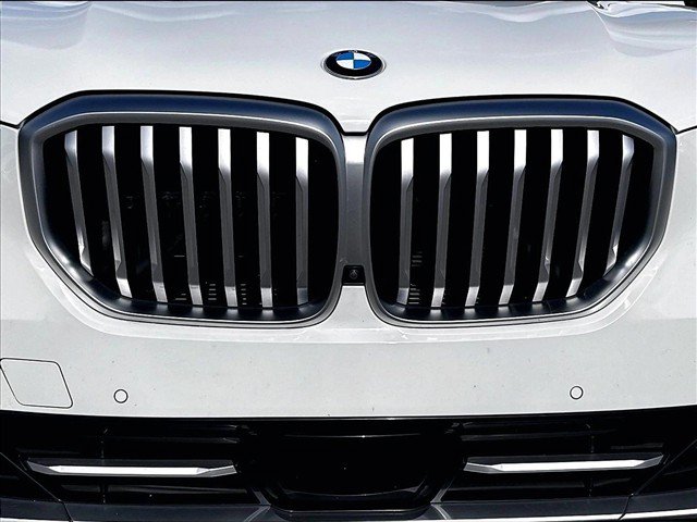 Certified 2024 BMW X5 sDrive40i w/ Premium Package RWD image 29