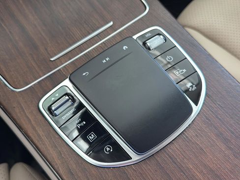 Certified 2022 Mercedes-Benz GLC 300 image 45
