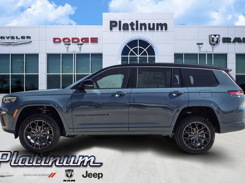New 2026 Jeep Grand Cherokee L Summit w/ Obsidian Package AWD/4WD image 3