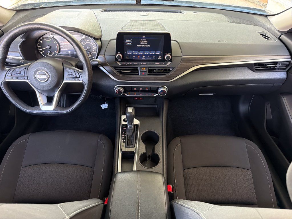 Used 2026 Nissan Altima 2.5 SV FWD image 21