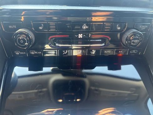 Used 2021 Jeep Grand Cherokee L Limited image 40