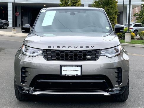 Certified 2025 Land Rover Discovery Dynamic SE AWD/4WD image 3