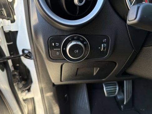 Used 2023 Alfa Romeo Stelvio Sprint AWD/4WD image 17