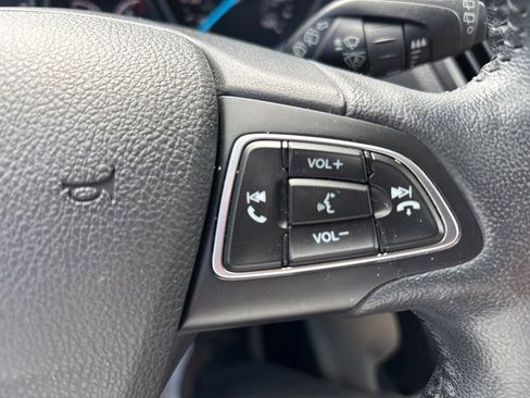 Used 2019 Ford Escape Titanium AWD/4WD image 32