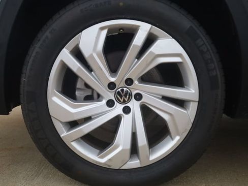 Used 2023 Volkswagen Atlas SE FWD image 8