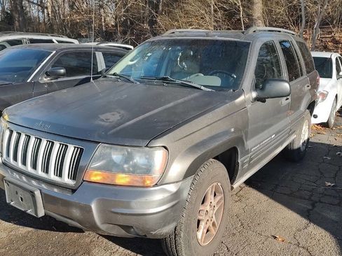 Used 2004 Jeep Grand Cherokee Laredo w/ Tan Your Hide Group image 1