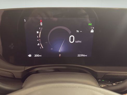 Used 2024 Buick Envista Sport Touring w/ Convenience I Package FWD image 22