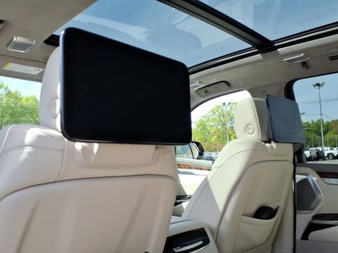New 2026 Cadillac Escalade ESV Platinum Sport w/ LPO, ONYX Package AWD/4WD image 6