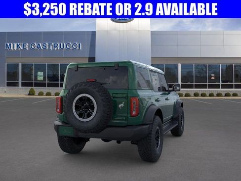 New 2025 Ford Bronco Outer Banks w/ Sasquatch Package AWD/4WD image 8