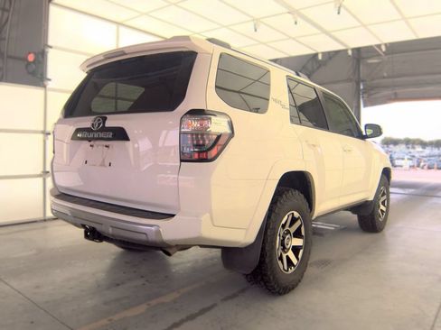 Used 2018 Toyota 4Runner TRD Off-Road Premium w/ Wilderness Package AWD/4WD image 4