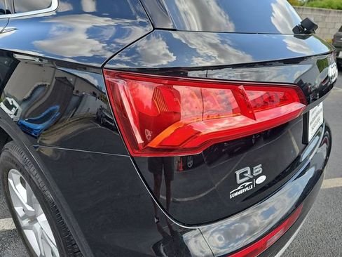 Used 2019 Audi Q5 2.0T Premium w/ Convenience Package AWD/4WD image 37