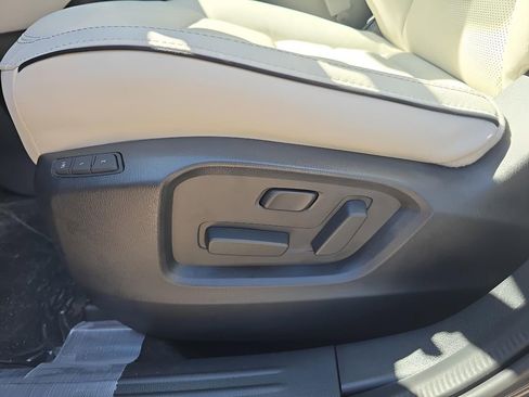 Used 2025 MAZDA CX-5 AWD 2.5 S w/ Premium Plus Pkg image 12