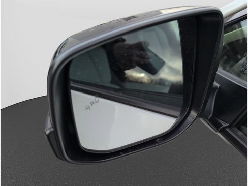 New 2026 Subaru Solterra image 12