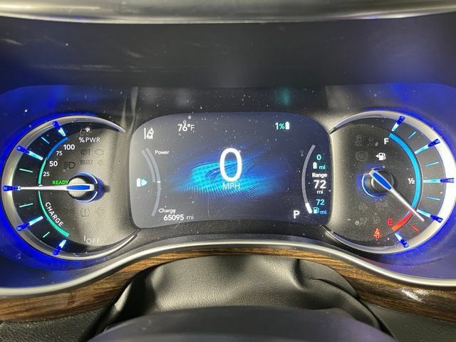 Used 2021 Chrysler Pacifica Limited FWD image 24