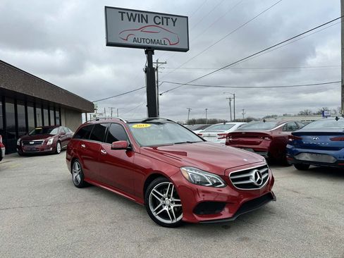 Used 2015 Mercedes-Benz E 350 4MATIC Wagon image 1