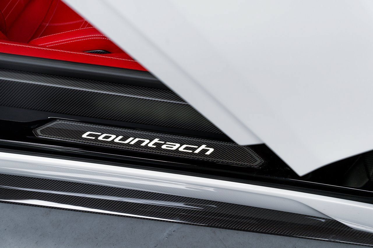 Used 2022 Lamborghini Aventador Countach AWD/4WD image 23