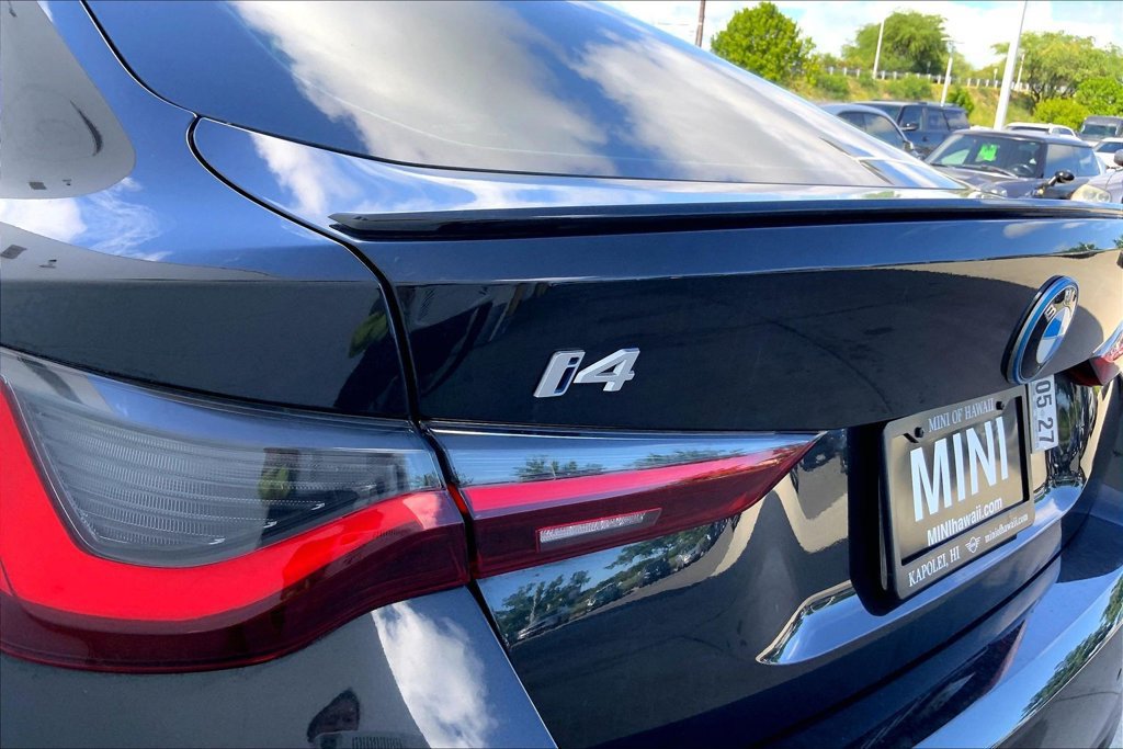 Used 2023 BMW i4 eDrive40 w/ M Sport Package RWD image 9