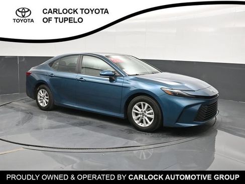 Used 2026 Toyota Camry LE FWD image 6