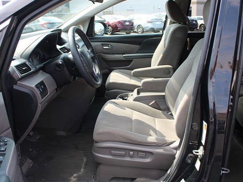 Used 2016 Honda Odyssey EX image 11