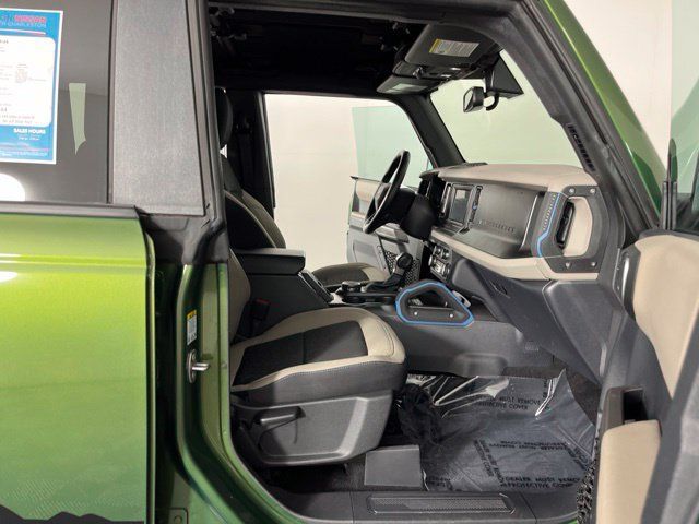 Used 2023 Ford Bronco Wildtrak AWD/4WD image 38