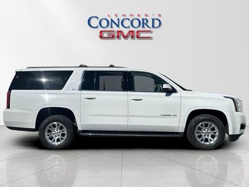Used 2018 GMC Yukon XL SLT w/ Open Road Package image 3