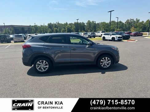 Used 2021 Hyundai Tucson SE FWD image 11