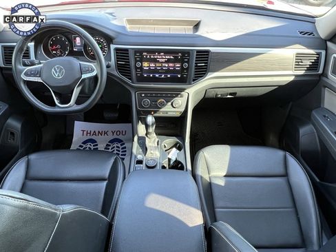 Used 2021 Volkswagen Atlas SE w/ Panoramic Sunroof Package image 2