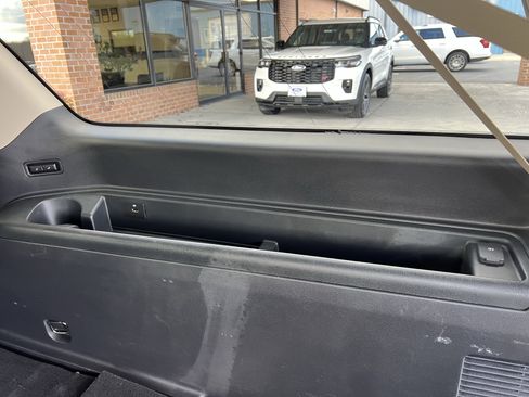 Used 2023 Ford Expedition Max Limited image 62