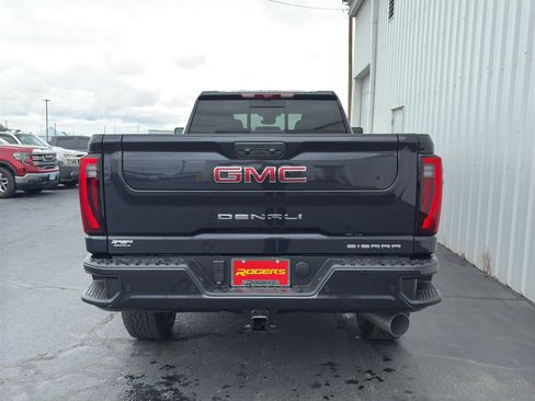 New 2025 GMC Sierra 2500 Denali w/ Denali Reserve Package image 9