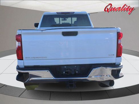 Used 2021 Chevrolet Silverado 3500 LTZ image 4