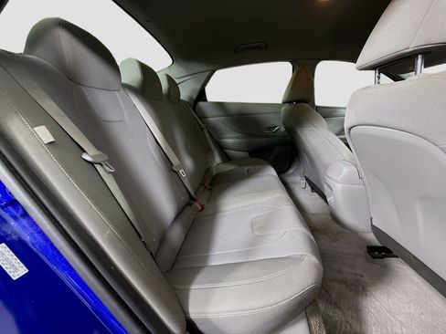 Used 2024 Hyundai Elantra SE FWD image 26