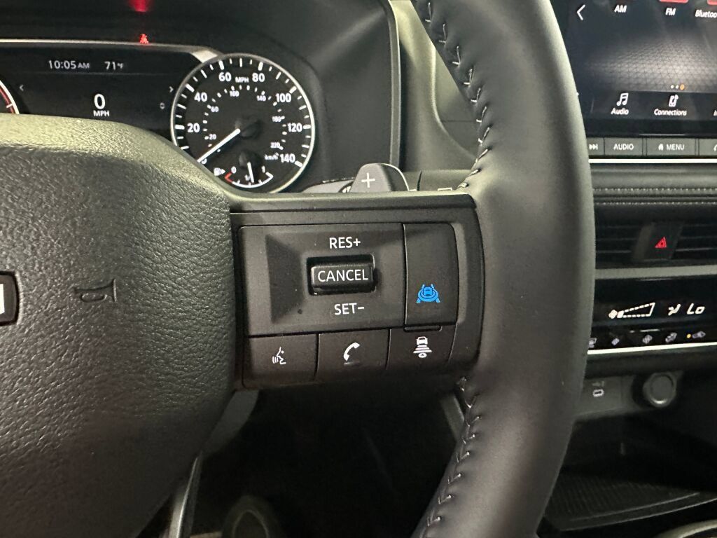 Used 2026 Nissan Rogue SV AWD/4WD image 12