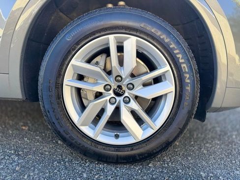 Certified 2023 Audi Q5 2.0T Premium w/ Convenience Package image 9